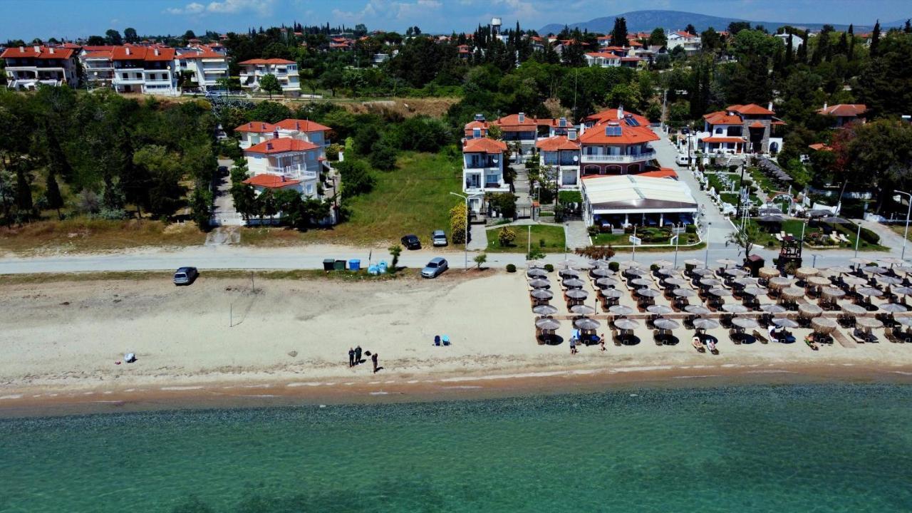 Beach Front Villa Nea Kallikrateia Экстерьер фото