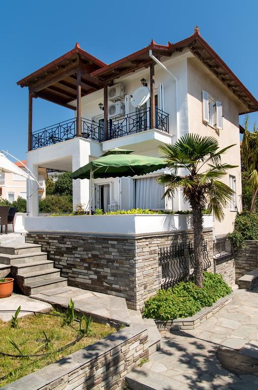 Beach Front Villa Nea Kallikrateia Экстерьер фото