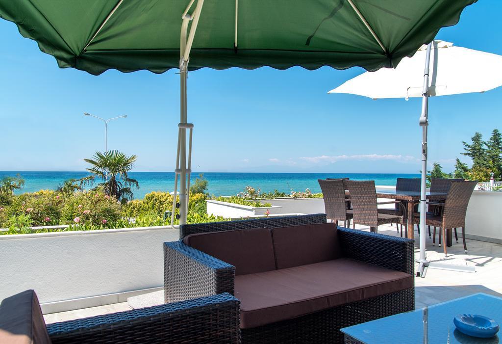 Beach Front Villa Nea Kallikrateia Экстерьер фото